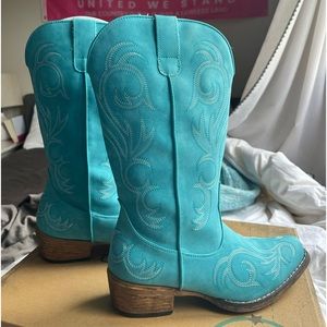 Teal Cowgirl boots